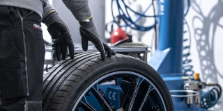 repair group – liz design Elisabeth Poth Logogestaltung repair group – liz design Elisabeth Poth Logogestaltung